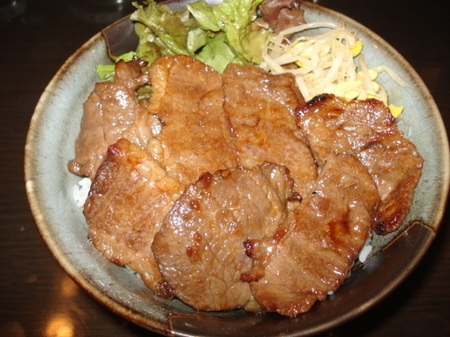 gyuya-sumibiyaki-gyukarubidon4.jpg